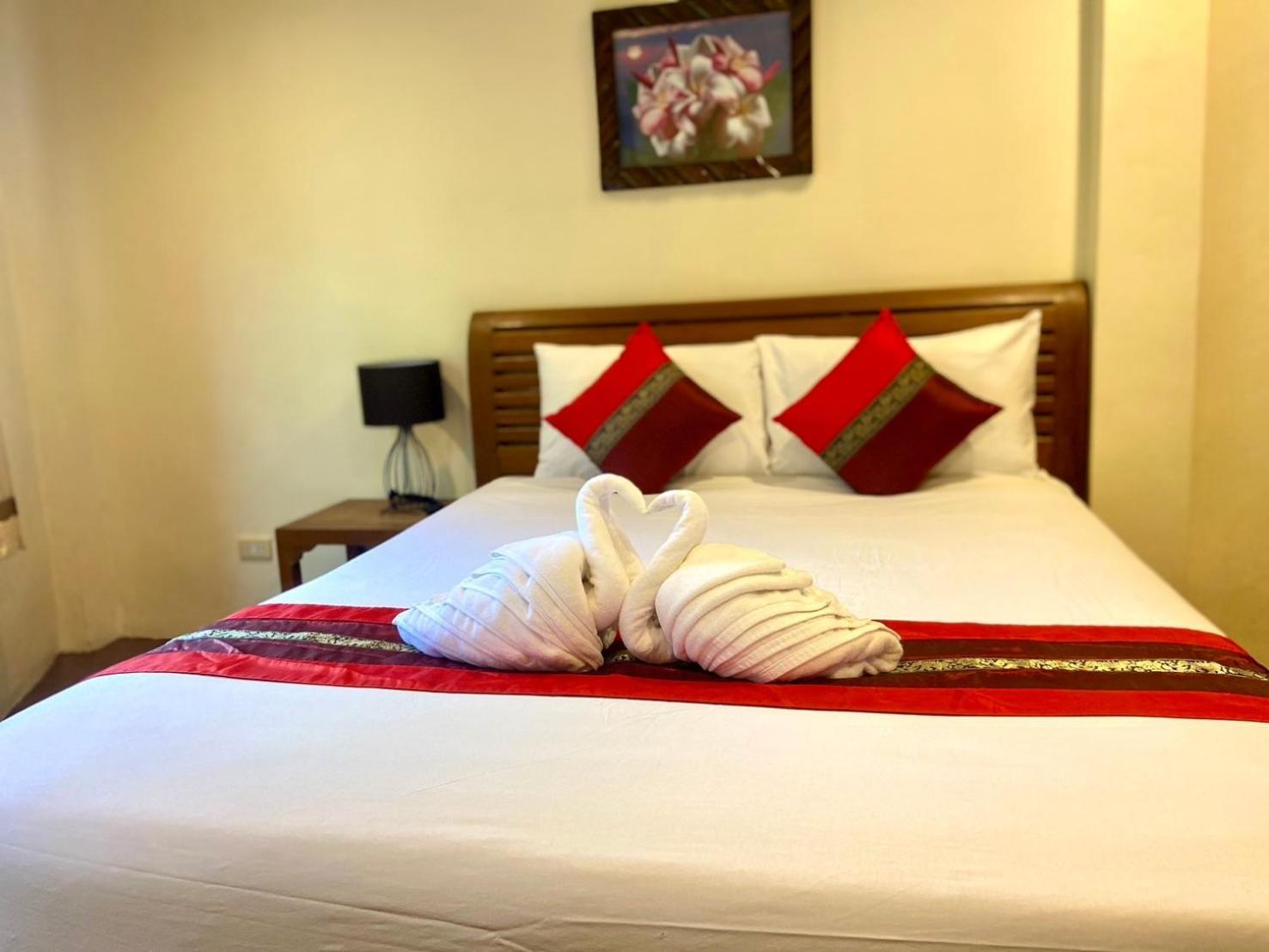 Home Inn Pai Garden Екстериор снимка