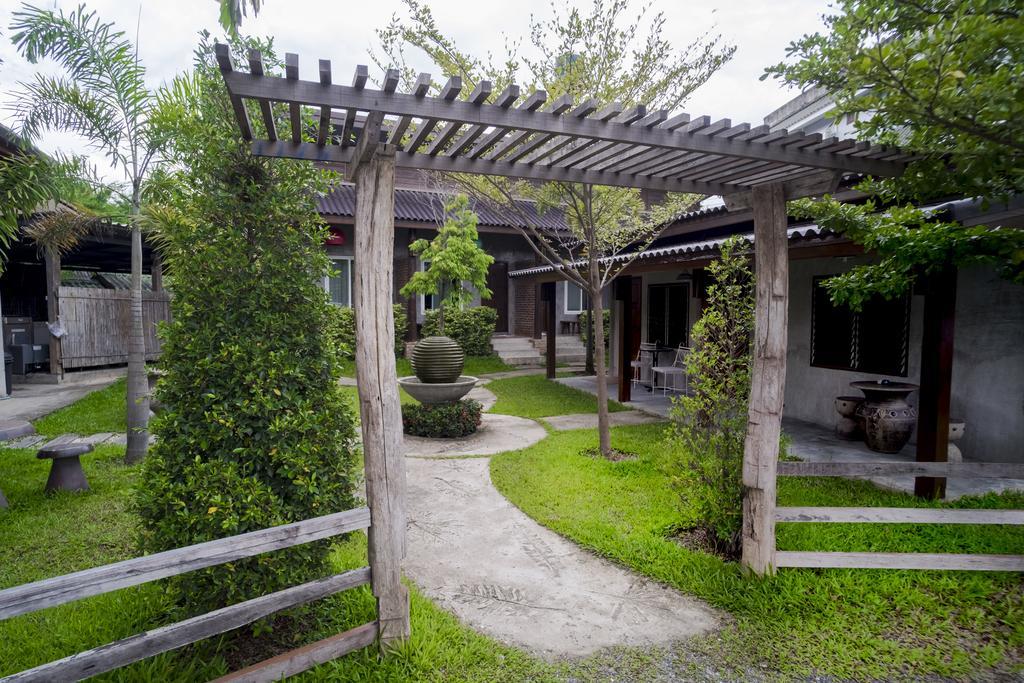 Home Inn Pai Garden Екстериор снимка